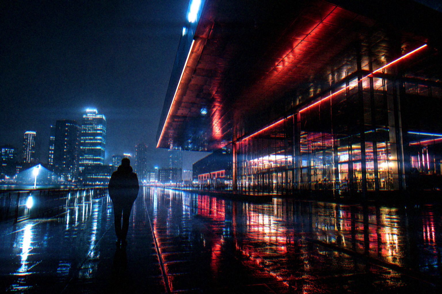 After Halobloom — chromatic aberration, Fujifilm Superia 400 film look, halation, anamorphic streak, grain