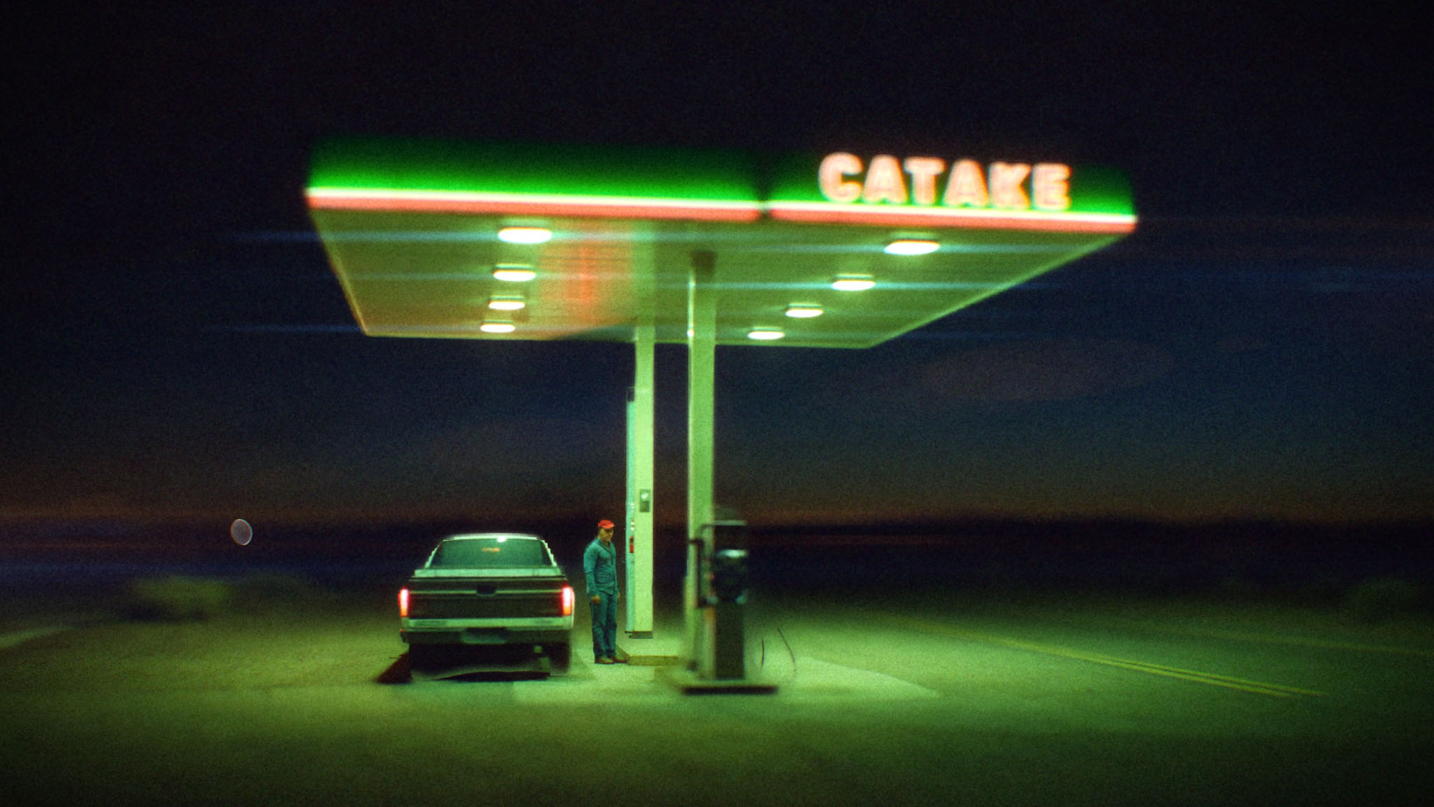 Desert gas station, night after Halobloom: Anamorphic Streak, Chromatic Aberration, Film Grain, Film Looks, Halation, Lens Blur, Vignette
